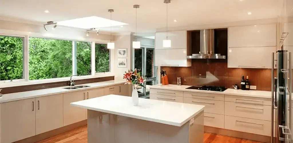 Kitchen cabinet refacing and remodel results in a modern kitchen in Tucson, AZ