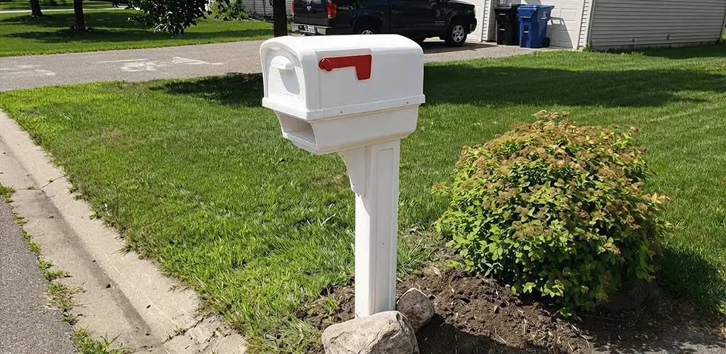 Mailbox installation for a residential curbside mailbox in Tucson, AZ